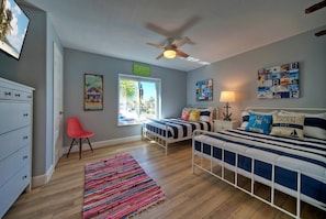 6 bedrooms, free WiFi, bed sheets