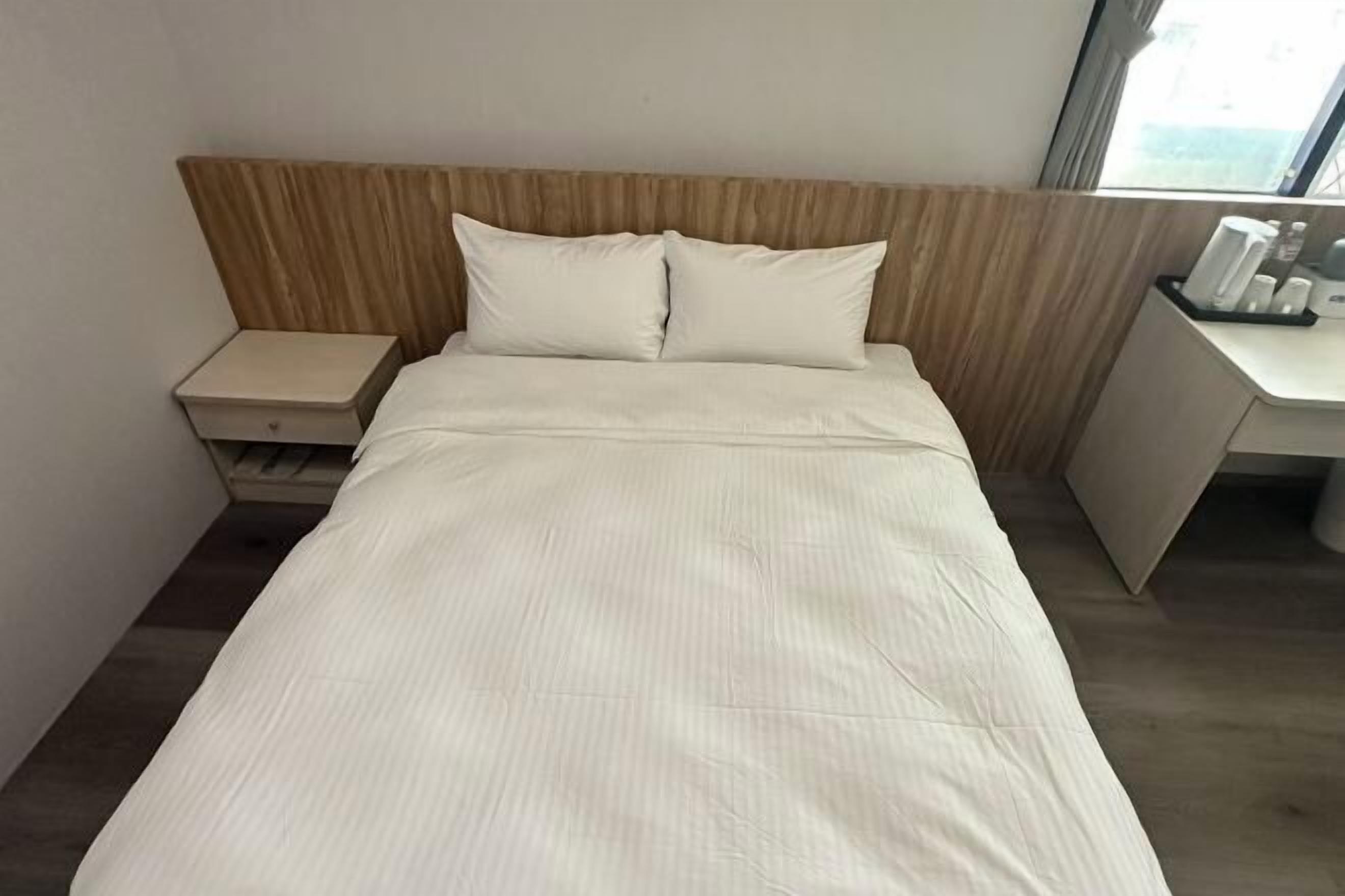 Wifi gratis y ropa de cama 