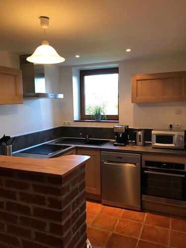 Le gite le Rucher, vous accueille dans une ancienne ferme, à la frontière belge.