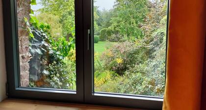 Gite appartement la Ruchette se situe au dessus du Gite Le Rucher