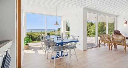 Holiday home with stunning view
