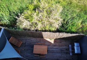 Property grounds - Seaside garden apartment 20 metres from the beach (Ploemeur)