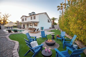 Terrace/patio - Dream Desert Escape ~ FREE Heated Pool~Hottub~Game Rm ~ Putting Green~Arcades (Chandler)