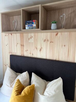 1 bedroom, free WiFi, bed sheets - Tiny Home 'Franzl' with Mountain View, Wi-Fi and Air Conditioning (Untergriesbach)