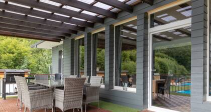 Holiday Home 'Beautiful View' in the Harz with Mountain View, Private Terrace and Wi-Fi