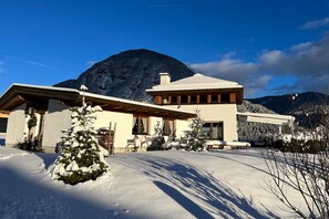 Exterior - Chalet Leutasch with Ski Trail & Mountain Views (Leutasch)