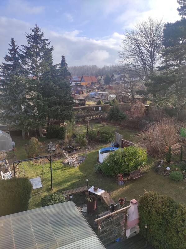 Property grounds - Apartment 'Rosie' with Shared Garden and Wi-Fi (Hartmannsdorf)