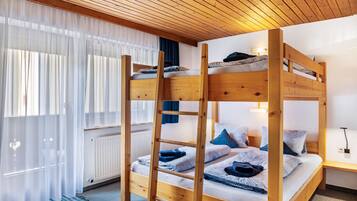 1 chambre, Wi-Fi gratuit, draps fournis