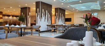 Relaxing Jeddah Home with WiFi