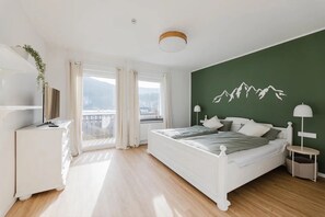 2 soverom, strykejern/-brett, wi-fi (inkludert) og sengetøy
