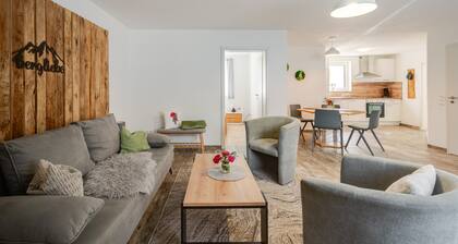 Apartment 'Bergliebe' with Private Terrace and Wi-Fi