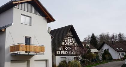 Ferienwohnung '1' mit Balkon und Wi-Fi