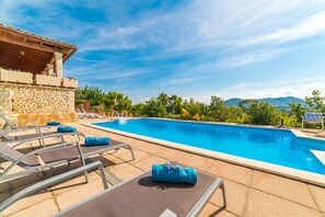 Hus | Pool | Inomhuspool och utomhuspool