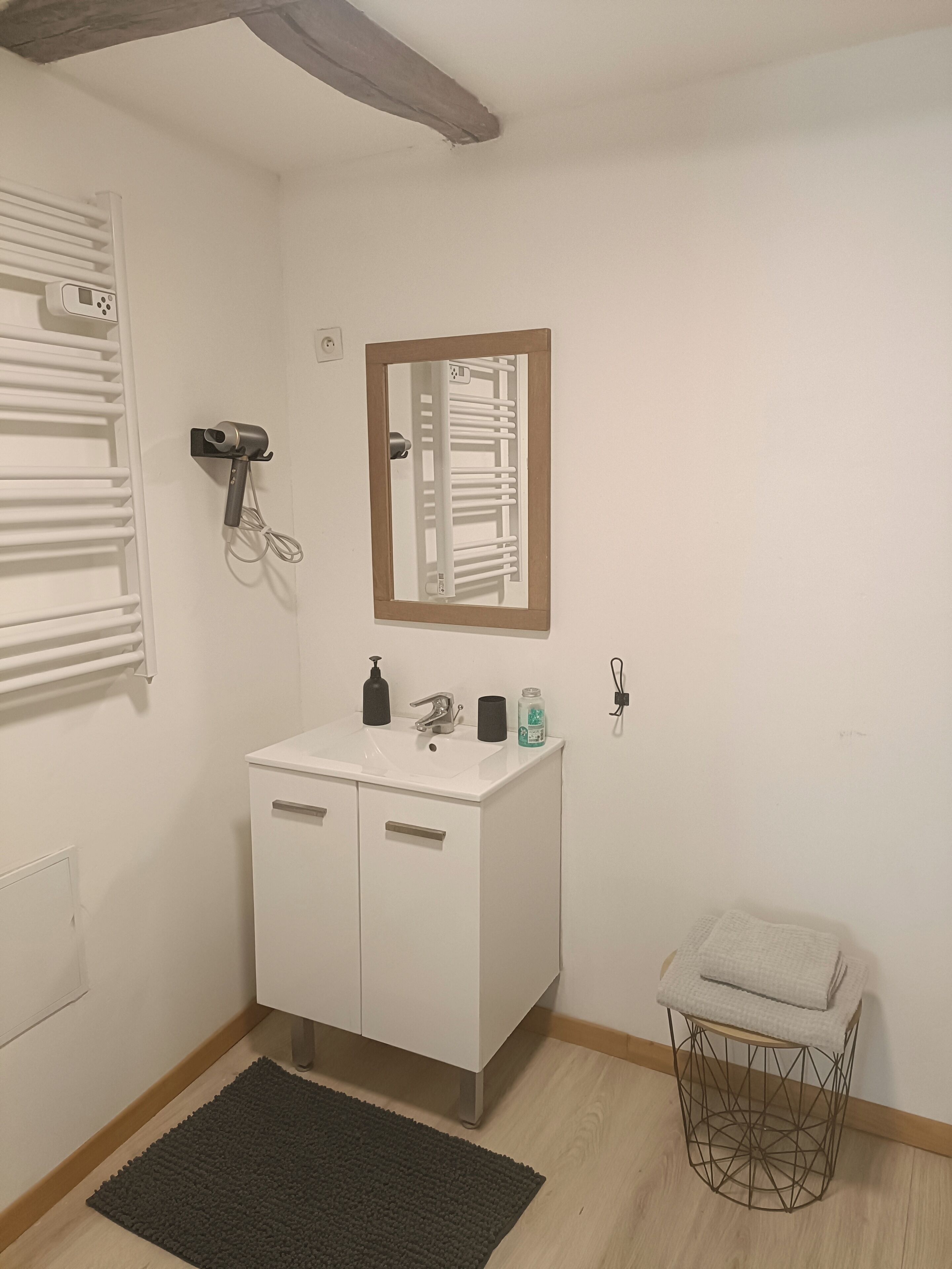 Pyyhkeet, vessapaperi