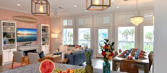 Relaxing Beach Escape – Gulf Views + Hot Tub