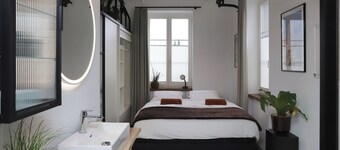 Loft apartment in industrial design, 43 m², high-quality furnishings, close to the train station