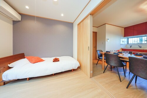 Domire Setagaya by Tranova