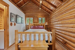 4 室のベッドルーム、WiFi、ベッドシーツ