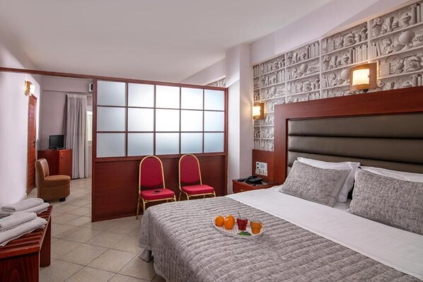 1 Schlafzimmer, Bügeleisen/Bügelbrett, Bettwäsche