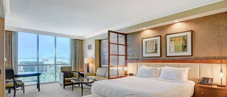 Desk, iron/ironing board, WiFi, bed sheets