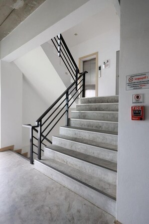 Interior - Newman Hotel Donmuang (Lam Luk Ka)