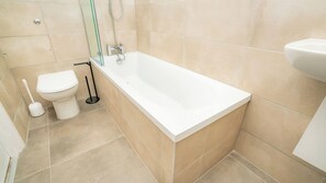 淋浴設備、風筒、提供毛巾