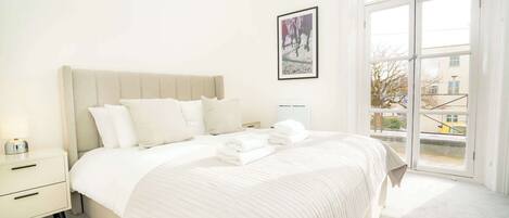 2 chambres, fer et planche Ă repasser, Wi-Fi, draps fournis