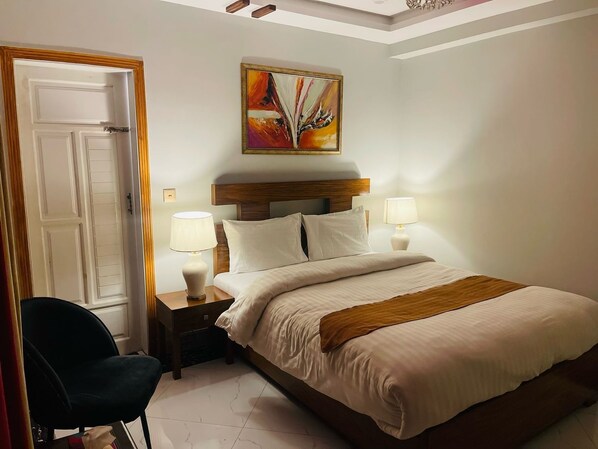 2 室のベッドルーム、WiFi、ベッドシーツ