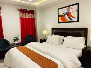 2 室のベッドルーム、WiFi、ベッドシーツ