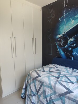 2 bedrooms, desk, iron/ironing board, WiFi - Luxury apartment in Recreio complete with suite, garage near the beach. (Recreio dos Bandeirantes Rio de Janeiro)