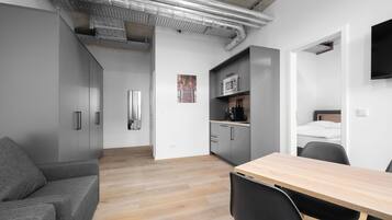 Familien-Suite | Wohnbereich | Fernseher