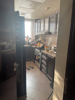 Micro-ondes, four, plaque de cuisson