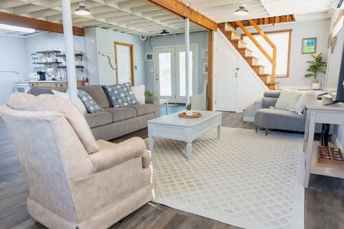 The Rustic Reed Barn