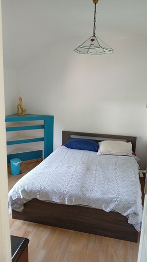 2 bedrooms, iron/ironing board, travel crib, free WiFi