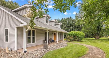 Vanishing Run Retreat with Pool