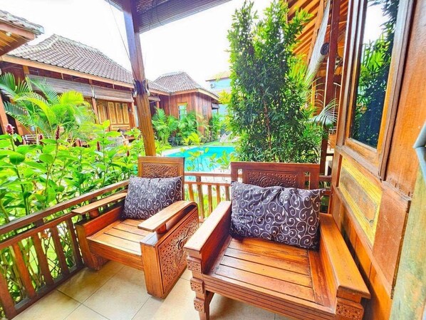 Terrace/patio - Bungalow in Guesthouse (Bali)