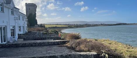 Ház, 3 hálószobával, dohányzó, teraszos udvar | Külső rész