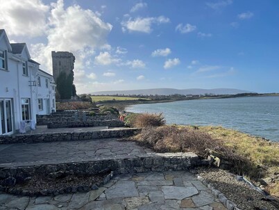 Cozy Waterside Retreat Ballyvaughan 3