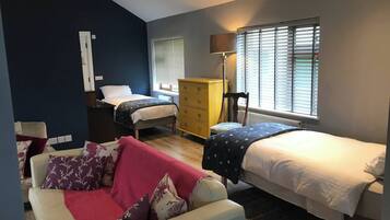 2 bedrooms