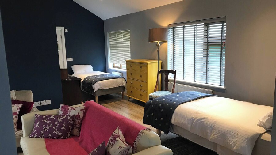 Studio Apartment Sleeps up to 4 Guests in Kinvara