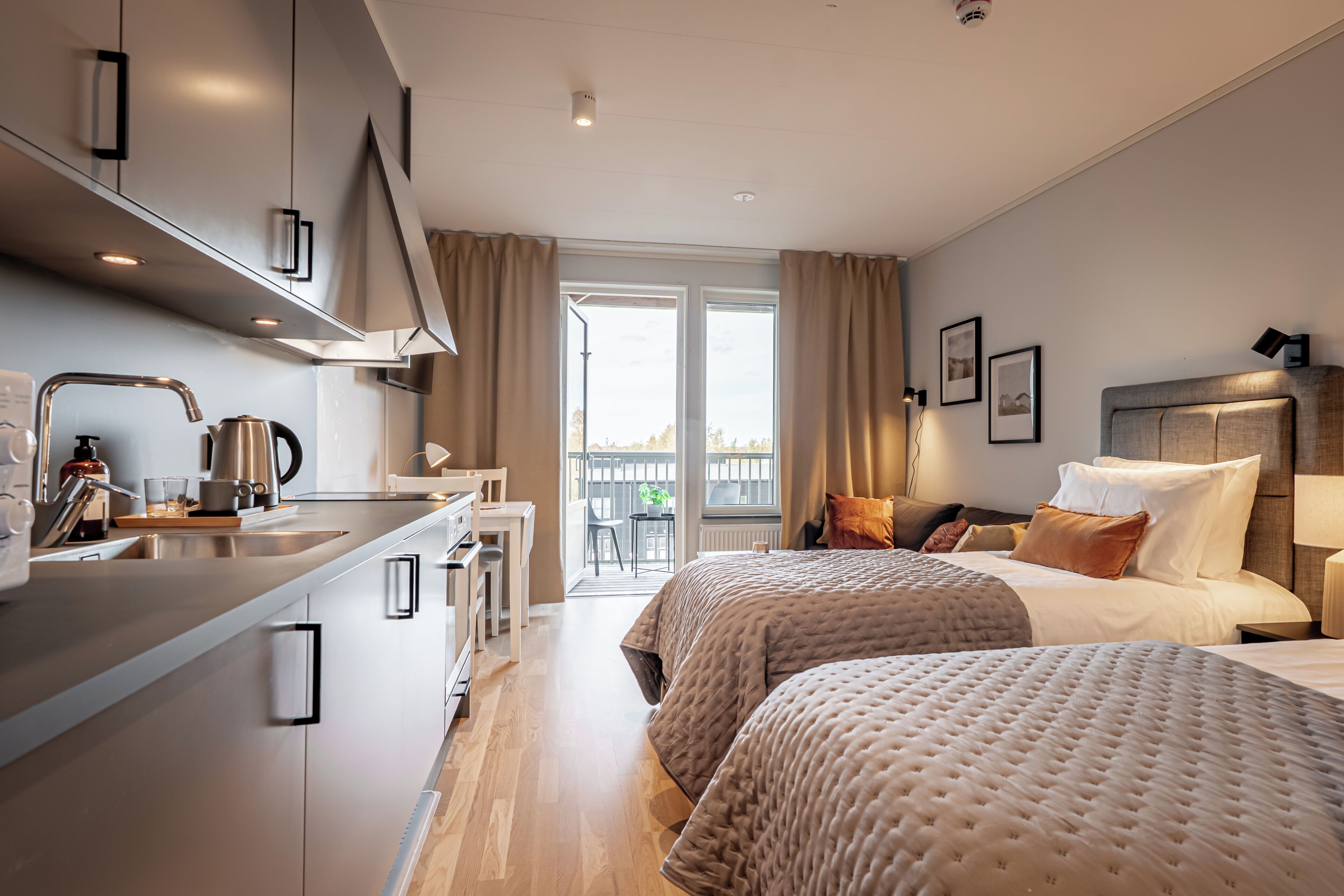 Premium Twin Room | Living area | 42-inch LED TV with digital channels