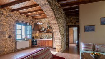 Traditional House, Mountain View | 1 bedroom, iron/ironing board, free WiFi