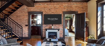 Tamm Loft | River view, Downtown WashMo, Dog-friendly