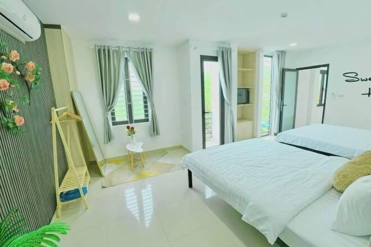 Soundproofing, iron/ironing board (on request), WiFi (free), bed sheets