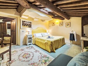 9 habitaciones, cuna de viaje y wifi gratis