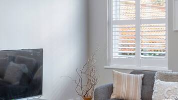 Smart TV, video games