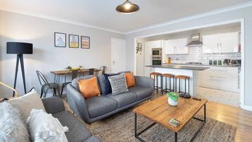 Smart TV, video games