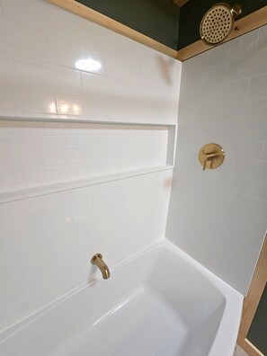 Shower, towels - Modern Cabin near Brant Lake and Gore! (Brant Lake)