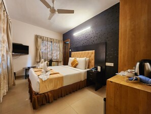 Kamar Double Deluks, 1 Tempat Tidur Double | Wi-Fi gratis