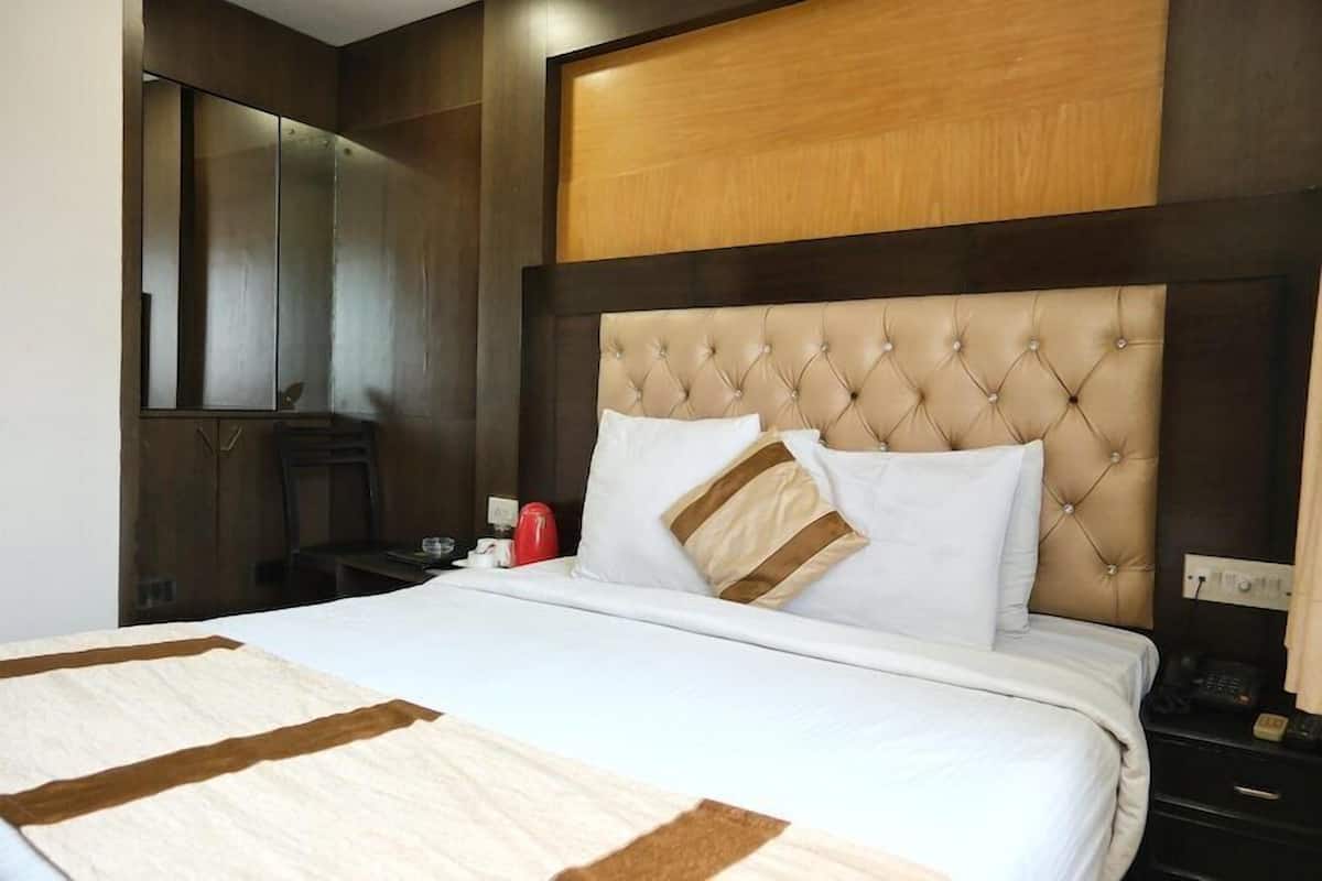 Standard Double Room | Free WiFi
